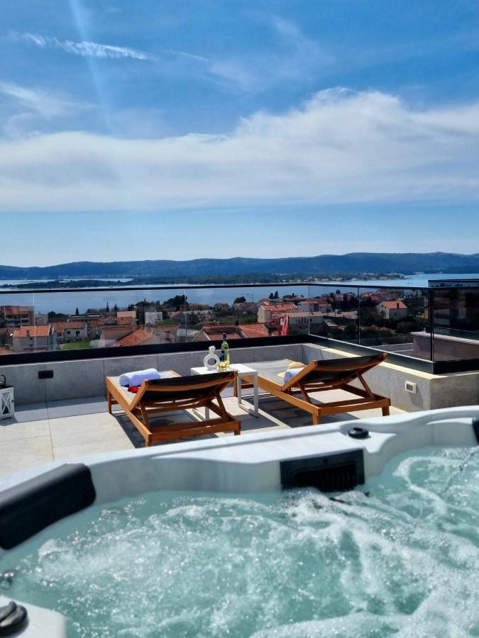 Seaview Apartment Свети свети Филип и Яков Екстериор снимка