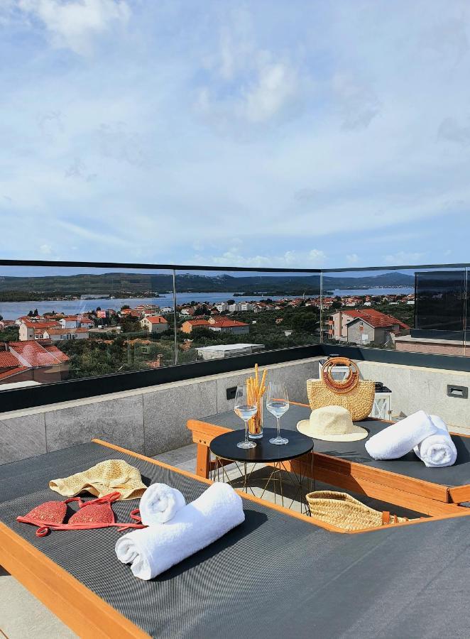 Seaview Apartment Свети свети Филип и Яков Екстериор снимка