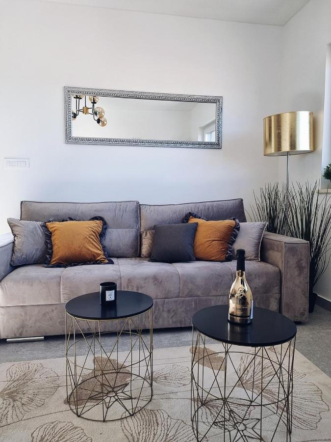 Seaview Apartment Свети свети Филип и Яков Екстериор снимка